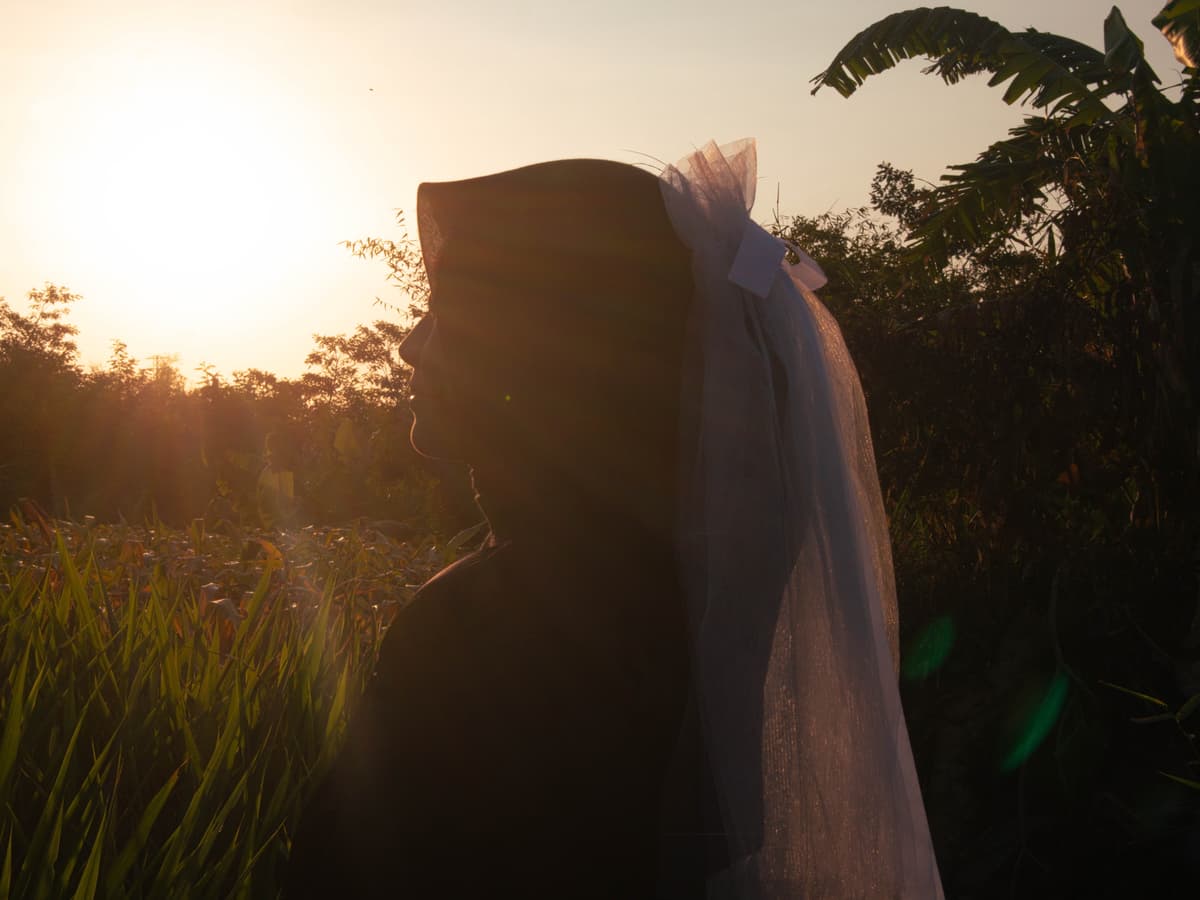 Farah & Aris moment 7
